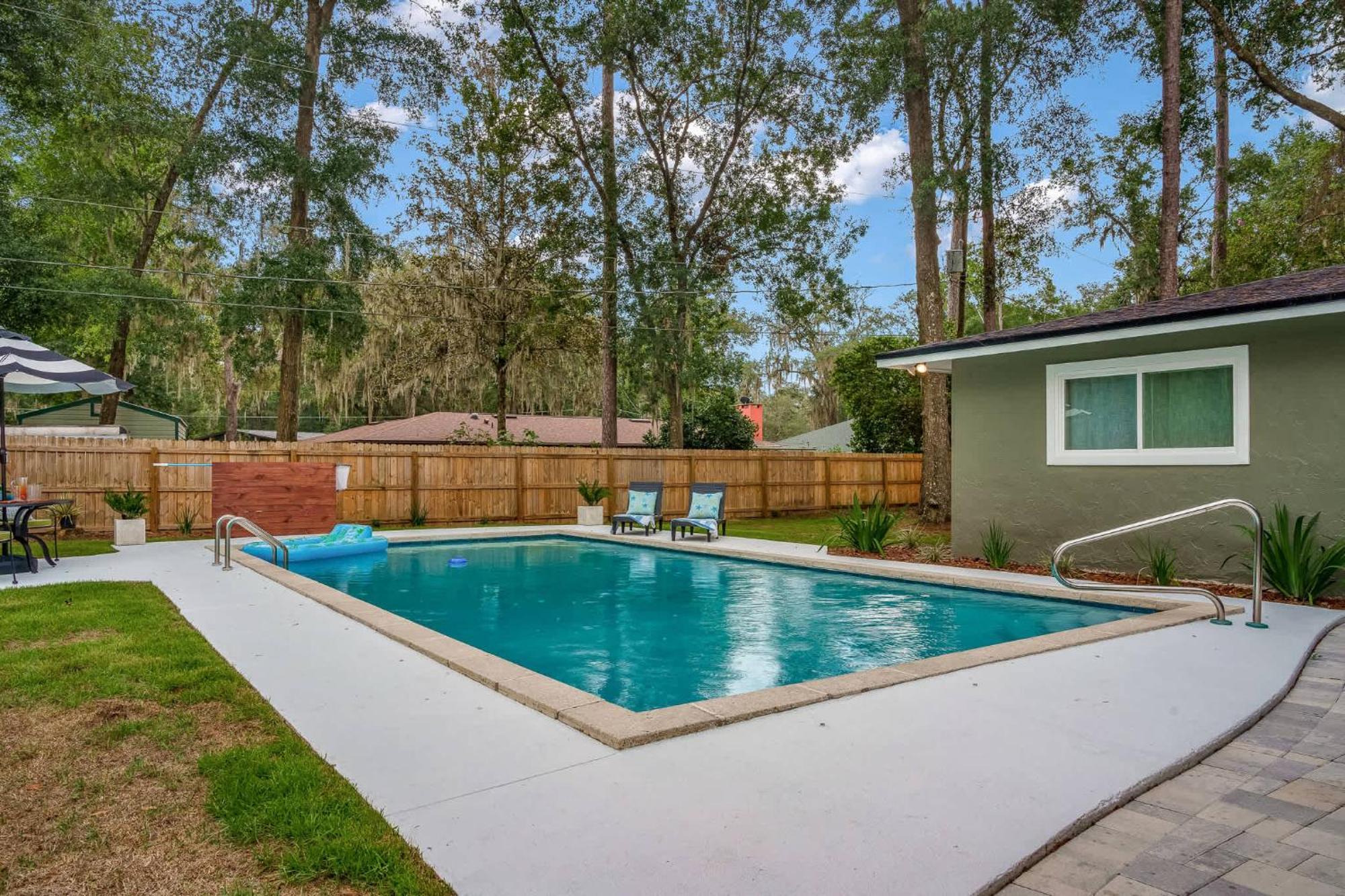 The Monterey -- Private Pool & Grill - 4 King Beds Villa Gainesville Exterior photo